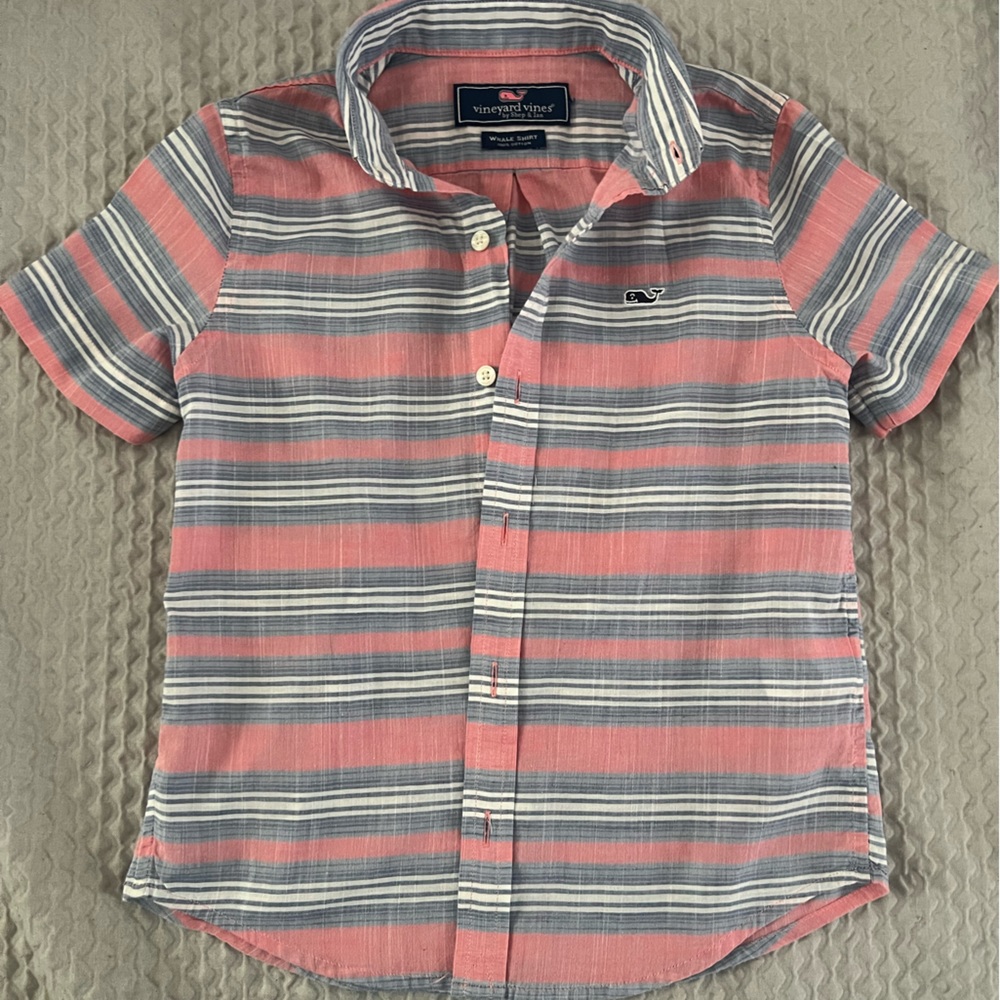 Vineyard Vines boys whale shirt size 5 - Picture 1 of 2